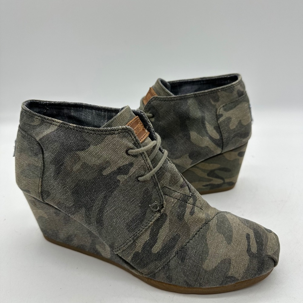 TOMS 380513 Womens Size 9 Shoes Camo Washed Desert Canvas Wedge Lace Up‎ Booties